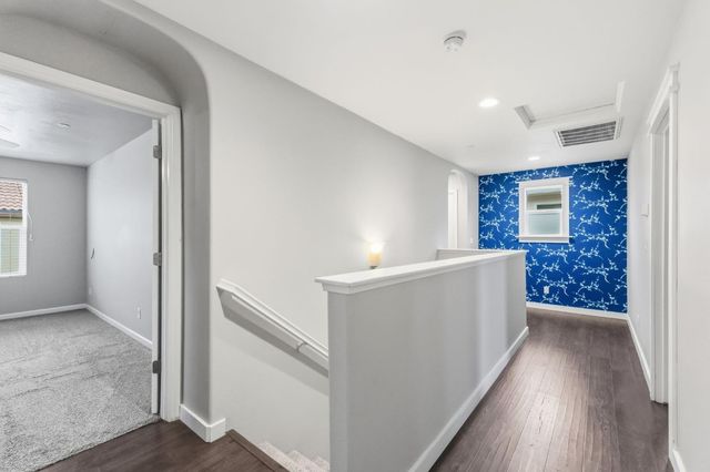 1568 Lambourn Way, Clovis, CA 93619