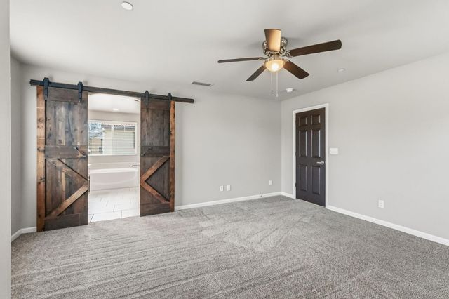 1568 Lambourn Way, Clovis, CA 93619