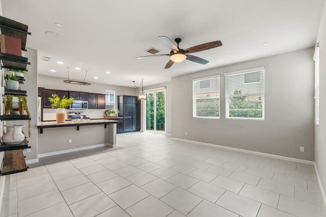 1568 Lambourn Way, Clovis, CA 93619