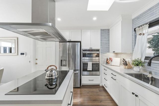 247 Pelican Court, Foster City, CA 94404