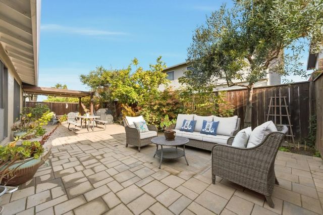 247 Pelican Court, Foster City, CA 94404