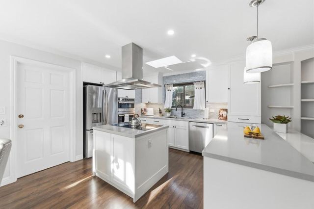 247 Pelican Court, Foster City, CA 94404