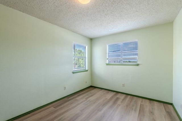 2000 Kenneth Ave B, Austin, TX 78741