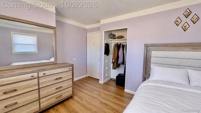 11136 Sunburst Avenue, Warren, MI 48089