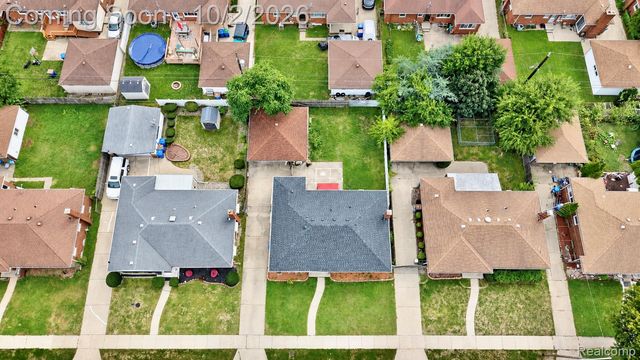11136 Sunburst Avenue, Warren, MI 48089