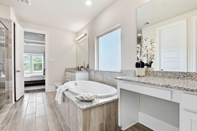 304 Coniglio CV, Austin, TX 78738