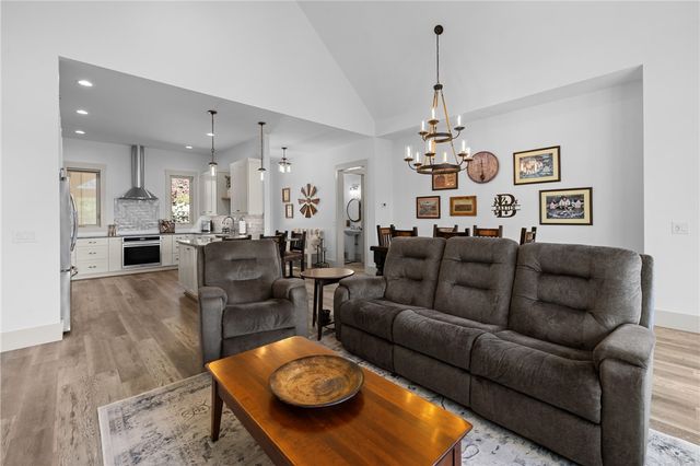4 Forecastle Way, Salem, SC 29676