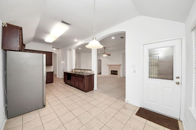 14618 Stablebrook Drive, Beach City, TX 77523