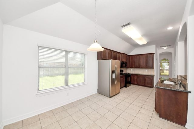 14618 Stablebrook Drive, Beach City, TX 77523