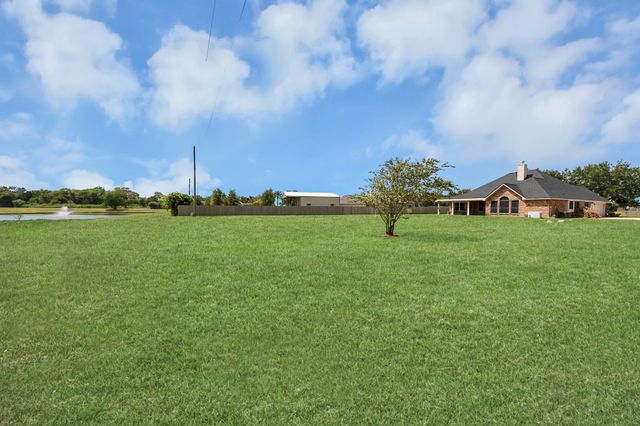 14618 Stablebrook Drive, Beach City, TX 77523