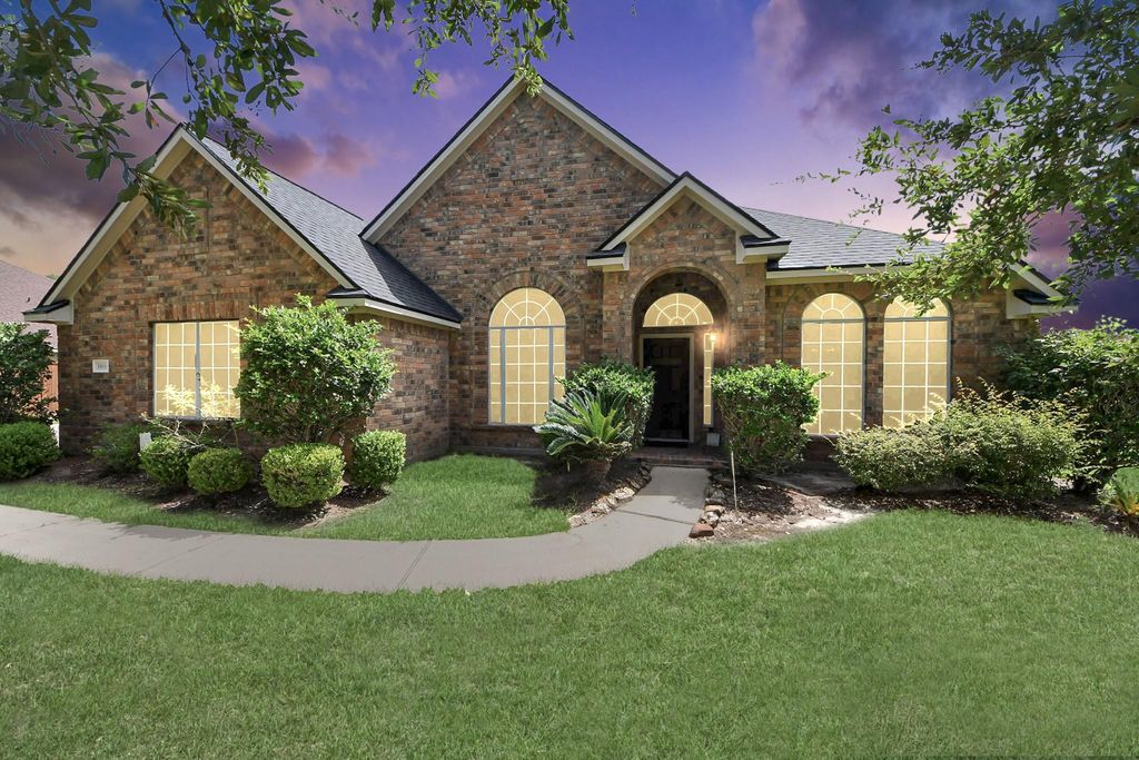 14618 Stablebrook Drive, Beach City, TX 77523
