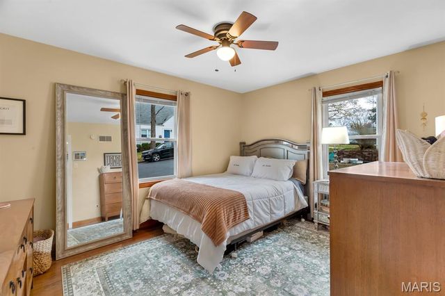 1915 McNair Place, St Charles, MO 63301