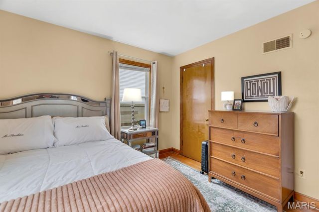 1915 McNair Place, St Charles, MO 63301