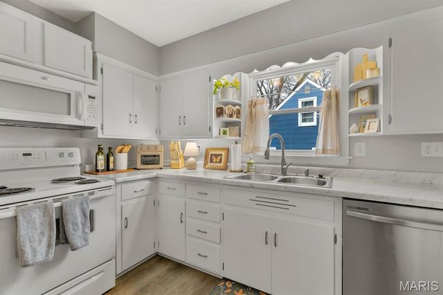 1915 McNair Place, St Charles, MO 63301