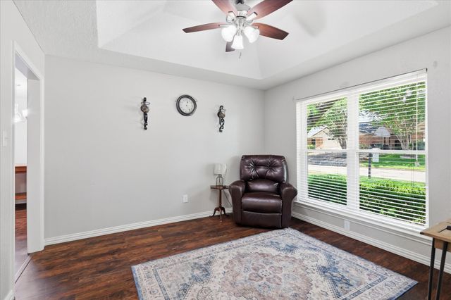 2008 Iron Horse Court, Arlington, TX 76017