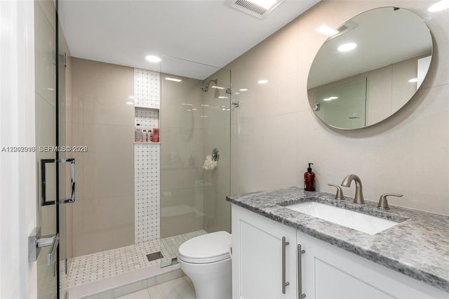 3912 S Ocean Blvd 306, Highland Beach, FL 33487