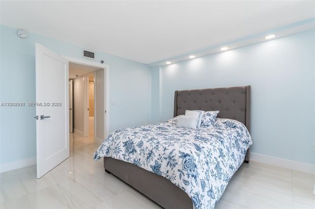 3912 S Ocean Blvd 306, Highland Beach, FL 33487