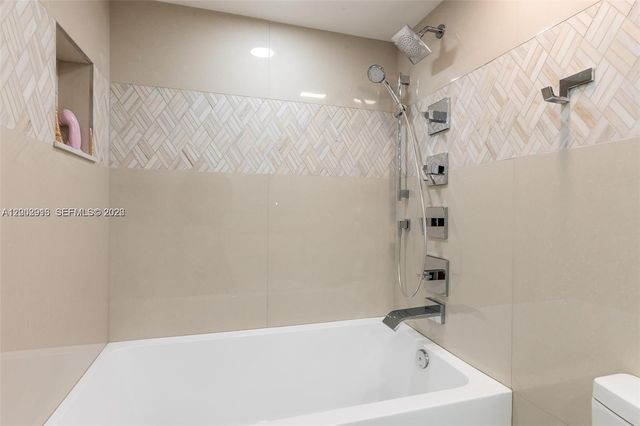 3912 S Ocean Blvd 306, Highland Beach, FL 33487