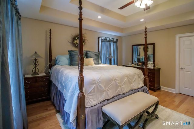 1 James Place, Plainville, CT 06062