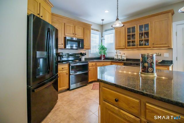 1 James Place, Plainville, CT 06062