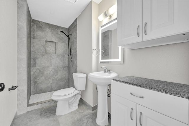 11871 Algonquin Drive, Houston, TX 77089