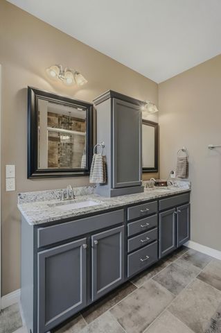 3812 CANYON RIDGE DR, Columbia, MO 65202