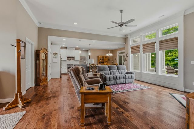 3812 CANYON RIDGE DR, Columbia, MO 65202