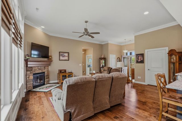 3812 CANYON RIDGE DR, Columbia, MO 65202
