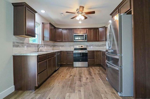 713 N Washington, El Dorado, KS 67042