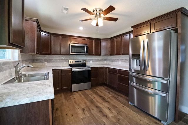 713 N Washington, El Dorado, KS 67042