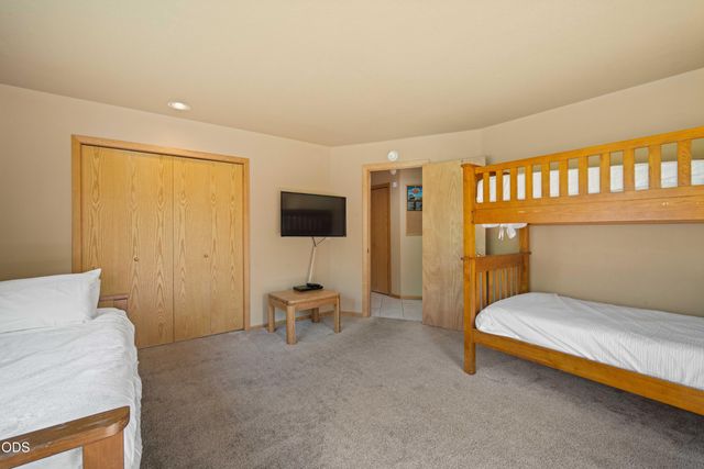 17924 Foursome Lane, Sunriver, OR 97707