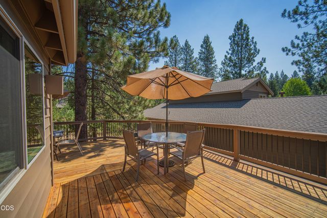 17924 Foursome Lane, Sunriver, OR 97707