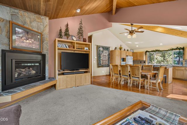 17924 Foursome Lane, Sunriver, OR 97707