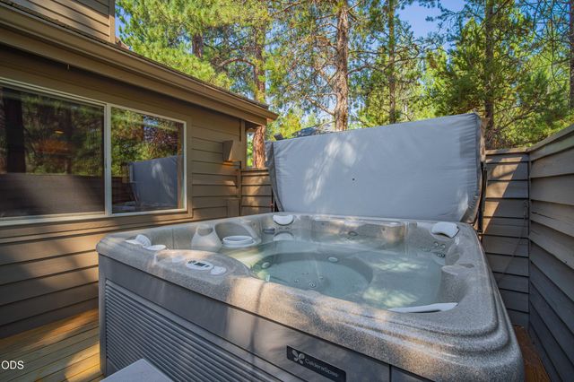 17924 Foursome Lane, Sunriver, OR 97707
