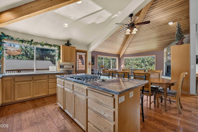 17924 Foursome Lane, Sunriver, OR 97707