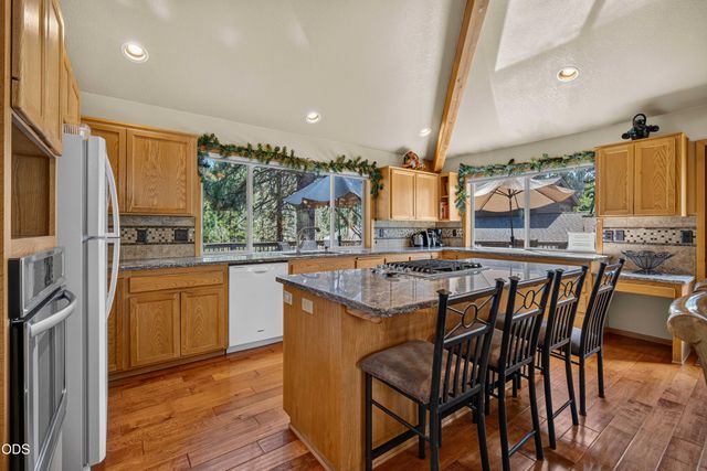 17924 Foursome Lane, Sunriver, OR 97707