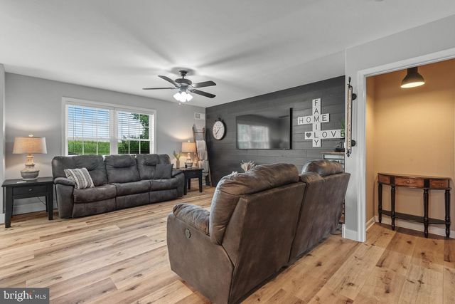 129 CREEKVIEW DR, Paradise, PA 17562