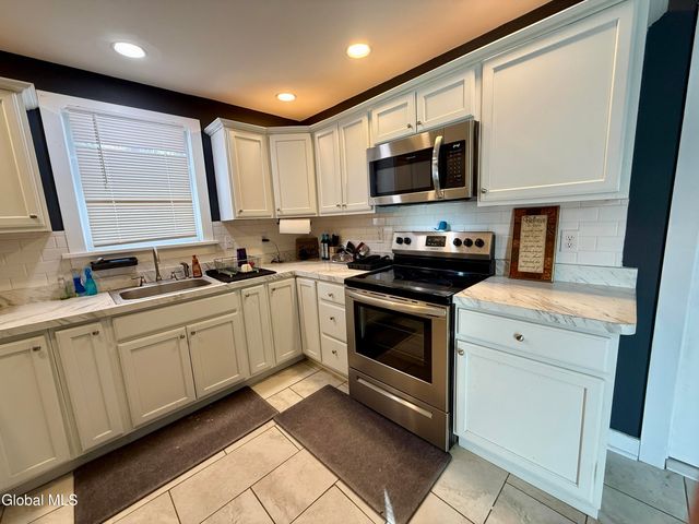 31 Parry Street, Fort Edward, NY 12839