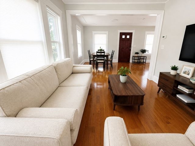 34 Baxter Ave 34, Quincy, MA 02169