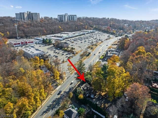 106 Pompton Ave, Cedar Grove Twp., NJ 07009