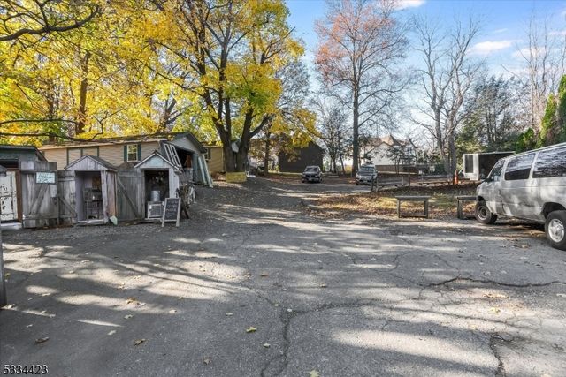 106 Pompton Ave, Cedar Grove Twp., NJ 07009