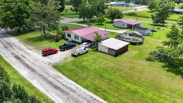 830 Buffalo Rd, Hohenwald, TN 38462