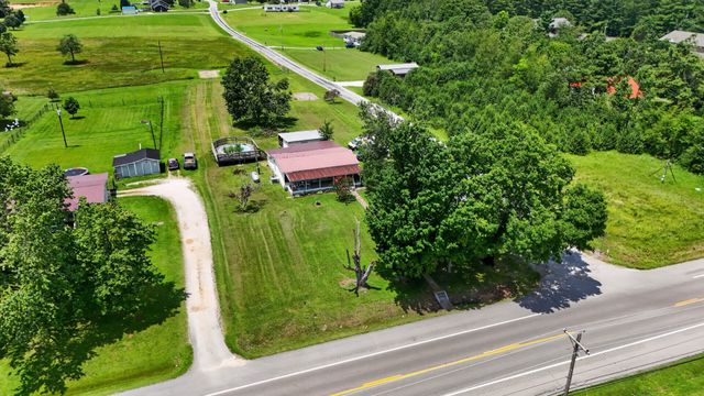 830 Buffalo Rd, Hohenwald, TN 38462