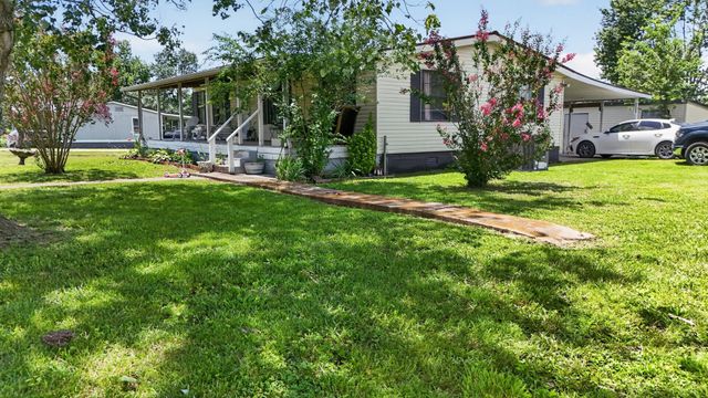 830 Buffalo Rd, Hohenwald, TN 38462