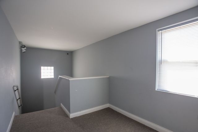 12842 Winchester Avenue, Blue Island, IL 60406