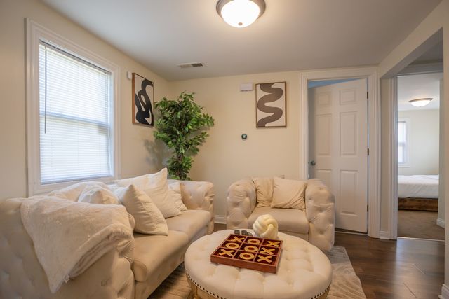 12842 Winchester Avenue, Blue Island, IL 60406