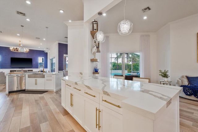 3776 Isles Vista Boulevard, Wellington, FL 33449