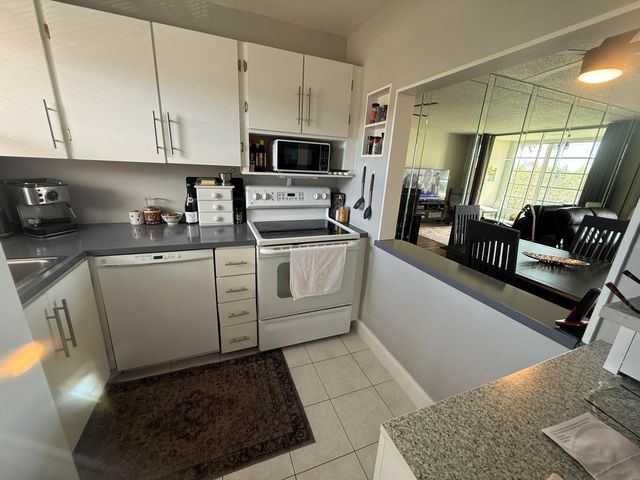 2741 N Pine Island Road 208, Sunrise, FL 33322