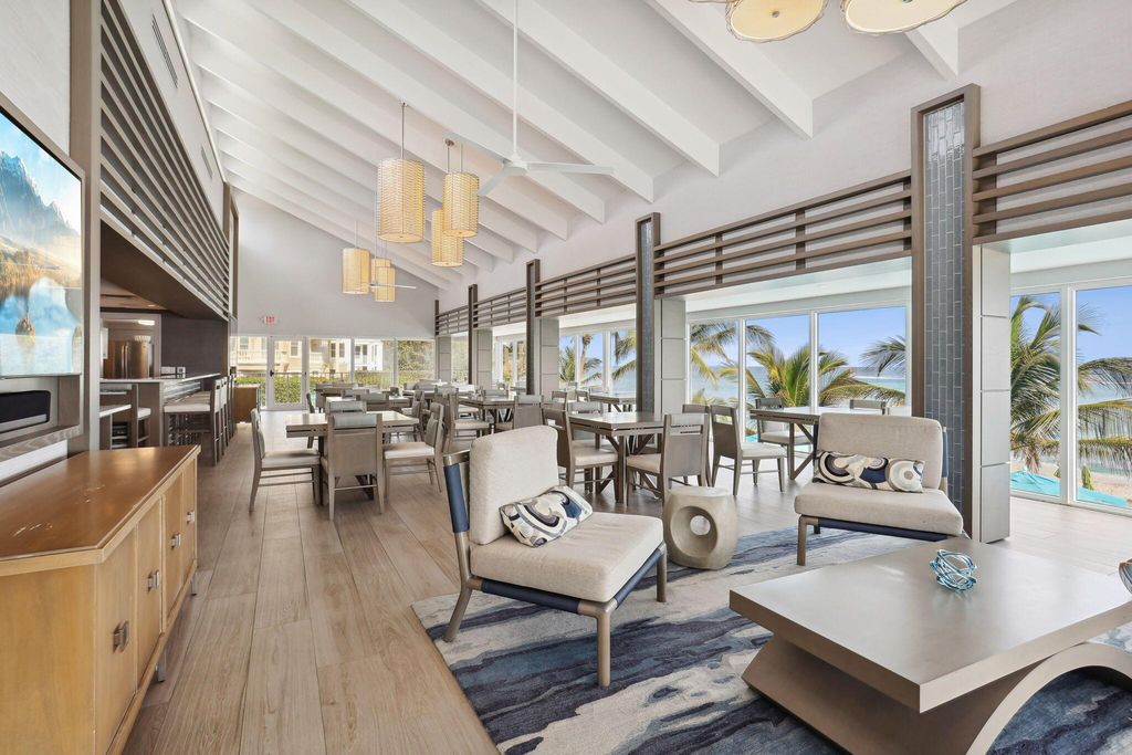 Image 11 of property listing at 4750 S Ocean Boulevard 907, Highland Beach, FL 33487