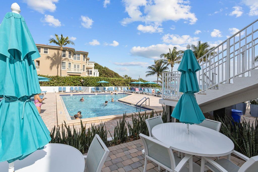 Image 16 of property listing at 4750 S Ocean Boulevard 907, Highland Beach, FL 33487